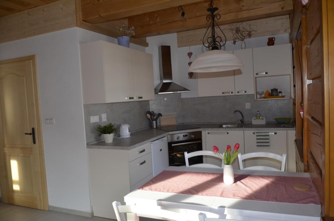 Apartmany U Vlcich Jam Petrowitz Exterior photo